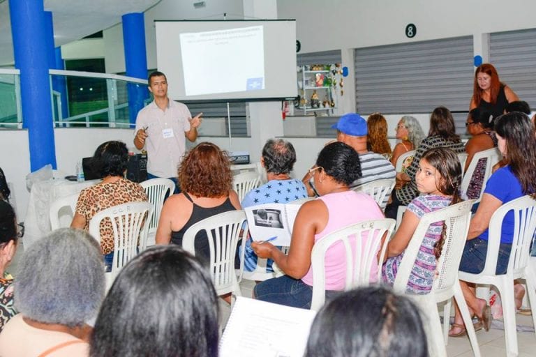 Sala do Empreendedor de Marataízes promove palestra para artesãos de Marataízes