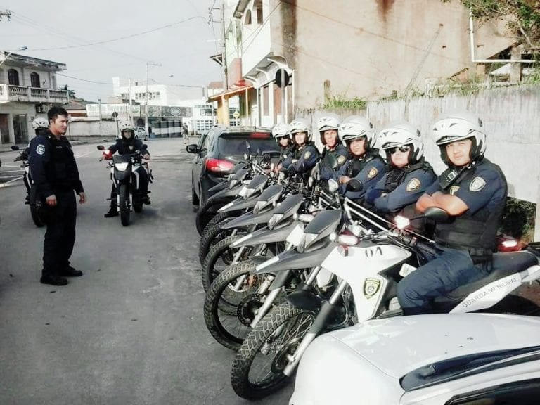 VÍDEO : Guarda Municipal Marataízes de folga prende assaltante de lanchonete na Barra neste domingo (5)