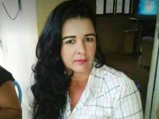 Genro encontra sogra morta com vários tiros na porta de casa em Conduru,Cachoeiro/ES