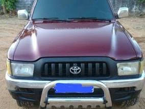 VÍDEO: Proprietário alega que sua caminhonete Toyota Hilux foi furtada dentro de terreno de responsabilidade da polícia civil
