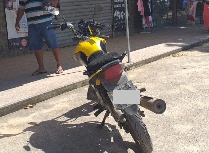 Polícia recupera moto roubada durante Festa do Abacaxi
