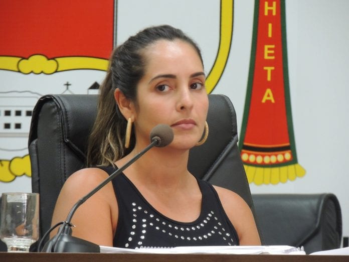 Vereadores de Anchieta convidam secretária de Meio Ambiente para esclarecimentos sobre área da Samarco