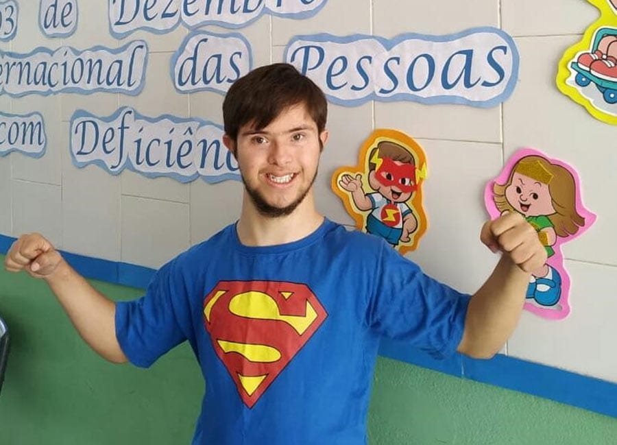 Escola Santíssima Trindade trabalha inclusão com o tema “Ser diferente é legal”