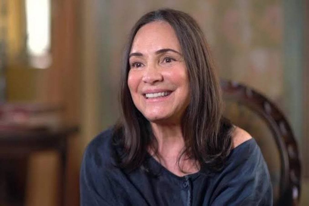 Regina Duarte diz sim a Bolsonaro e é a nova secretária especial da Cultura