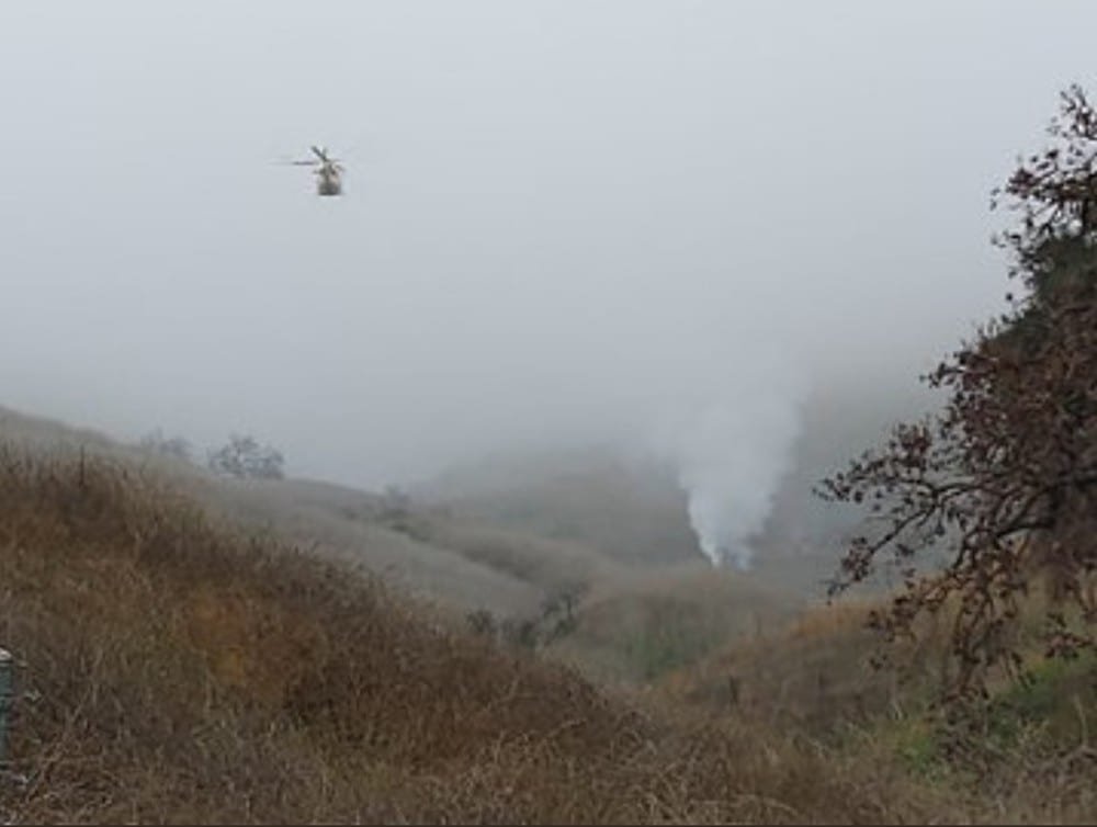 Imagens do acidente que matou o astro Kobe Bryant, em Calabasas, Califórnia — Foto: Departamento de Polícia Los Angeles.