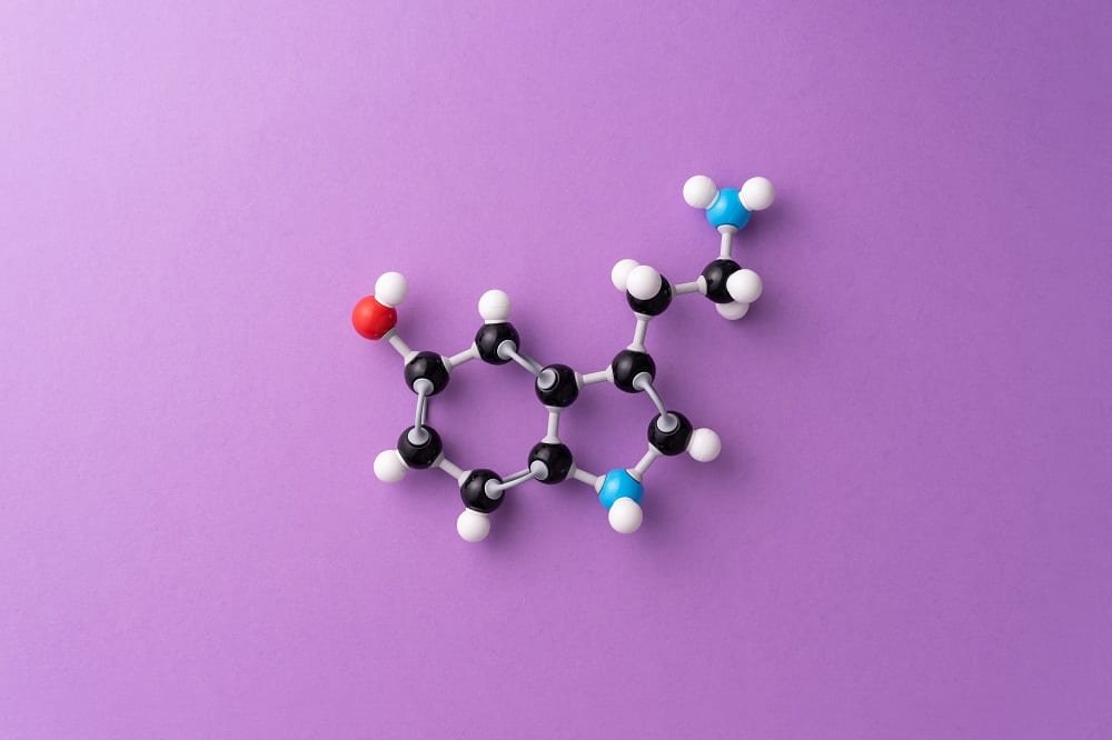 molécula de serotonina