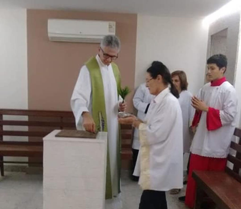 Padre da paróquia de Itaquari, em Cariacica, está com coronavírus