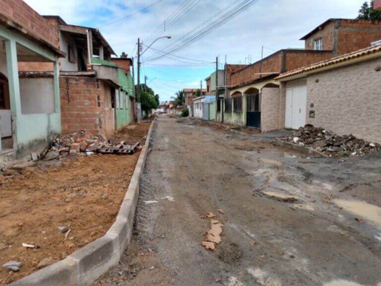 Associação do Bairro Santa Tereza em Marataízes agradece prefeitura por obra em ruas