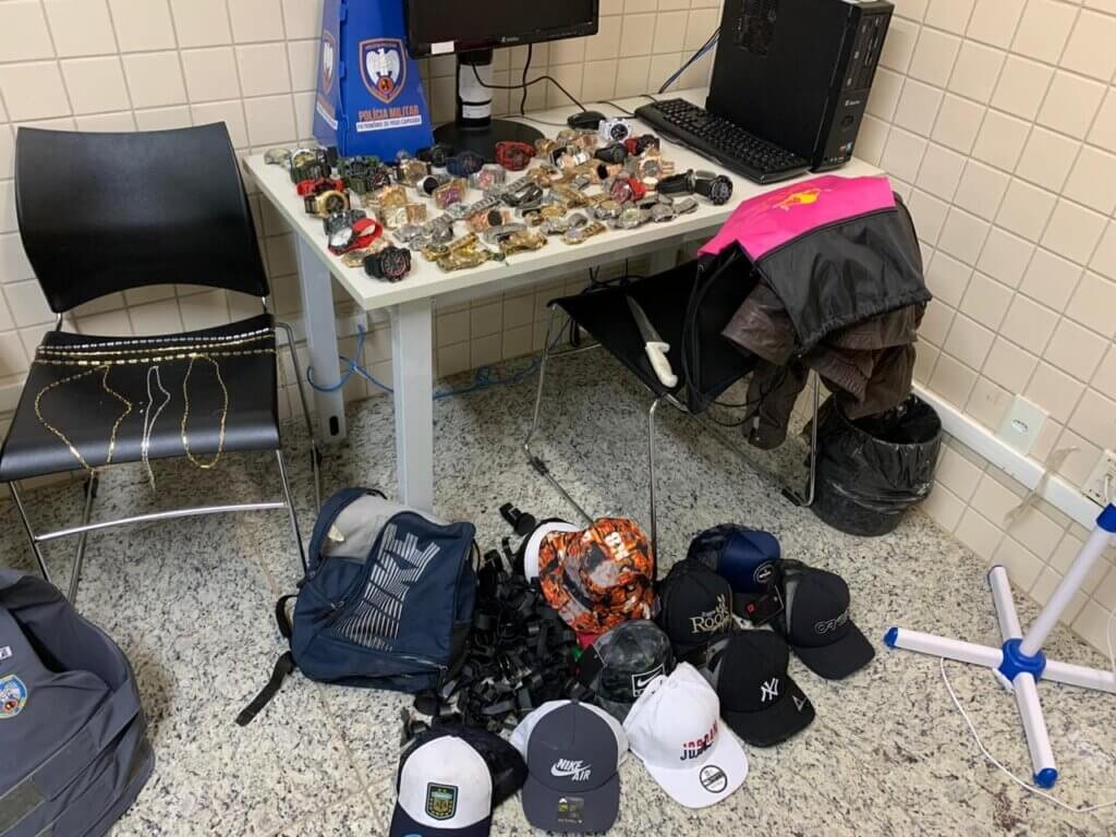PM Apreende Material de furto em Piúma e prende Bandido
