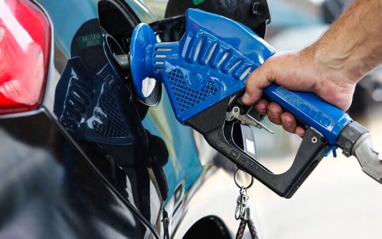 Com nova gasolina o combustível mais caro a partir de agosto, mas deixará veículos mais econômicos