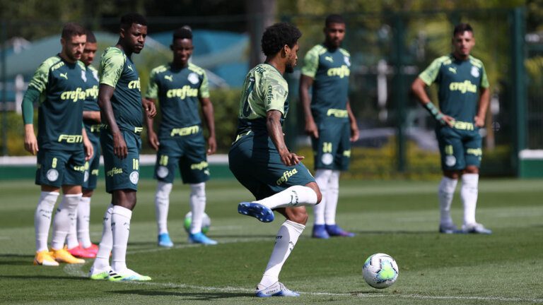 Com mudanças, Palmeiras estreia no Campeonato Brasileiro contra o Fluminense