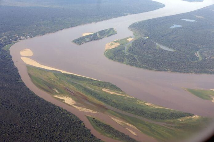 Ministério do Meio Ambiente suspende operações na Amazônia e Pantanal