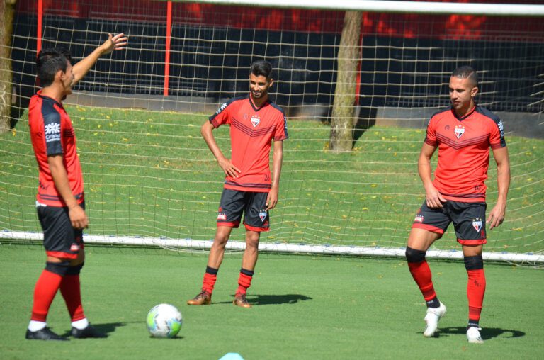 Atlético-GO perde para São José-RS, mas confirma classificação na Copa do Brasil