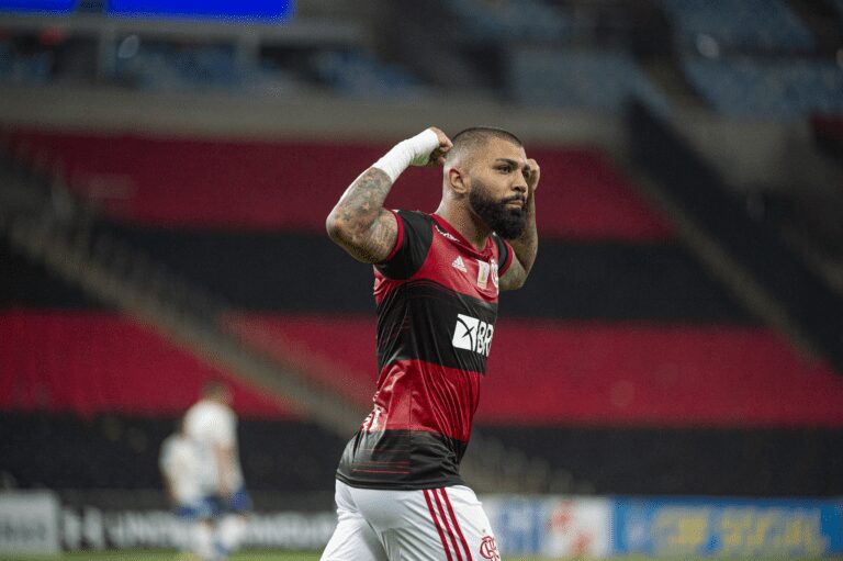 Com gol de Gabigol, Flamengo vence o Fortaleza e dorme na vice liderança