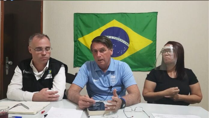 Bolsonaro diz que vai decidir pessoalmente sobre adoção do 5G no país