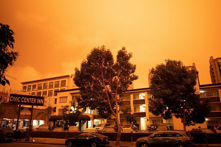 Veja as incríveis imagem do céu de São Francisco causado pelos incêndios florestais