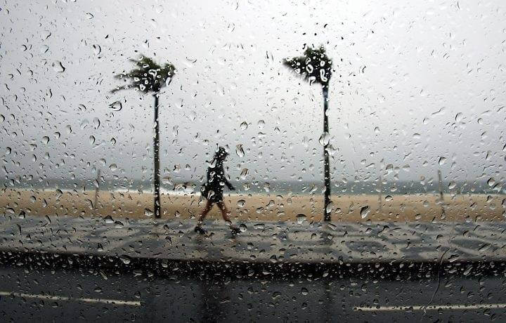 Instituto emite aviso de chuva com risco de alagamento para o litoral sul do ES