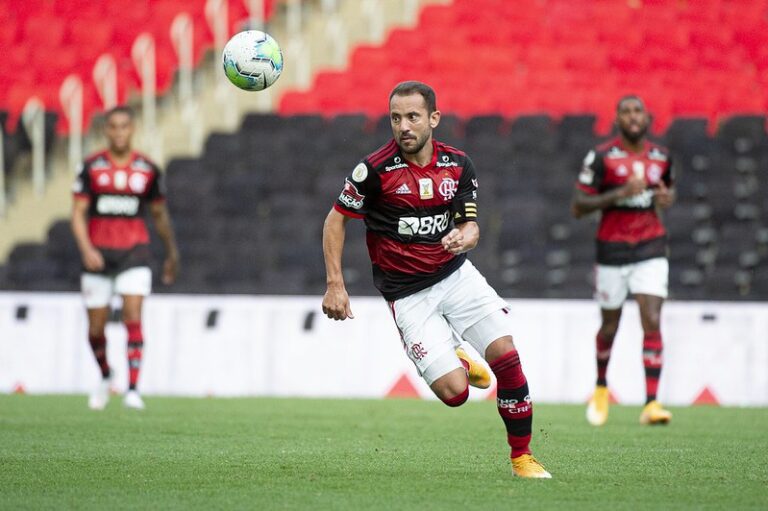 Após vexame contra o São Paulo, Flamengo se reapresenta e tem boa notícia