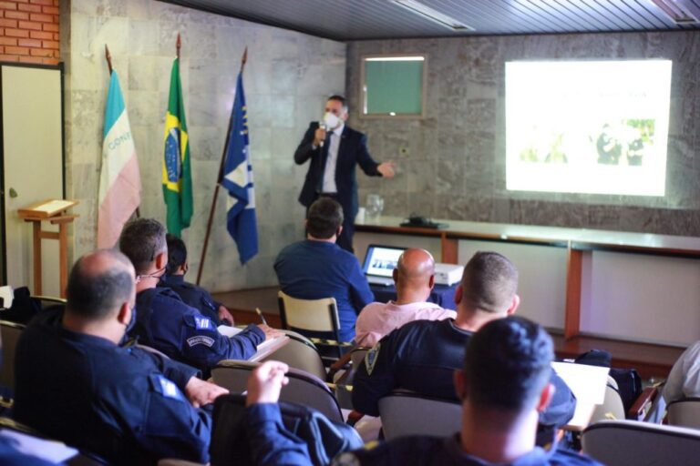 Guarda Municipal de Cachoeiro inicia curso para atualizar porte de arma e mudar calibre - Prefeitura de Cachoeiro de Itapemirim