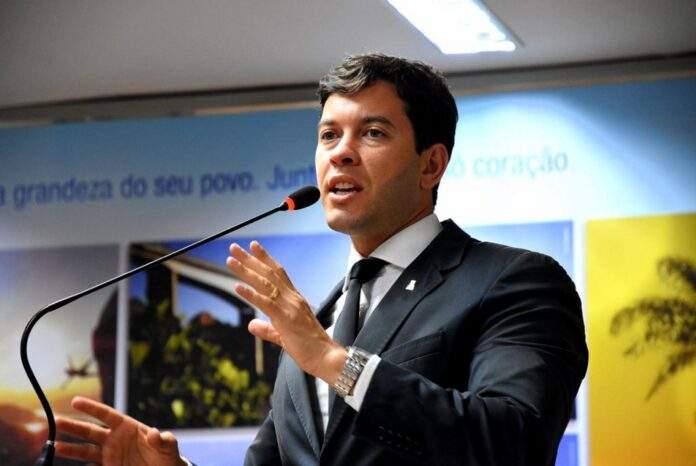 Arnaldinho Borgo, prefeito eleito de Vila Velha, anuncia seis secretários