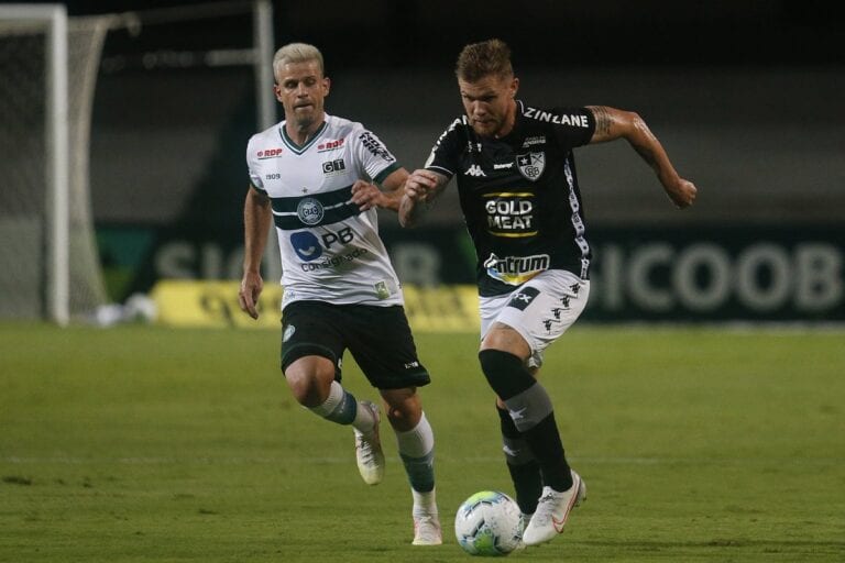 Forster celebra vitória do Botafogo: “O resultado dá confiança no trabalho”
