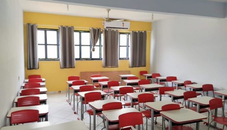 Seme promove concurso para professores efetivos que desejam trocar de escola - Prefeitura de Cachoeiro de Itapemirim