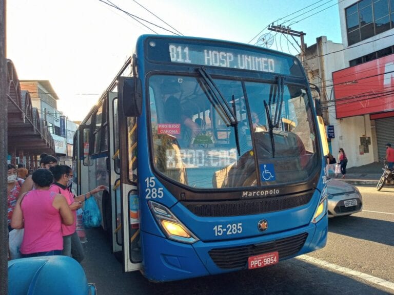 Transporte coletivo opera com reforço para o período de compras de Natal - Prefeitura de Cachoeiro de Itapemirim