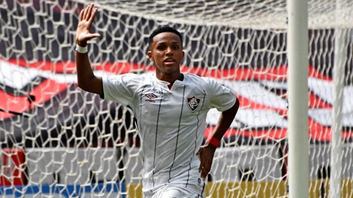 Promessa do Fluminense ganha votação de melhor jogador do mundo sub-17