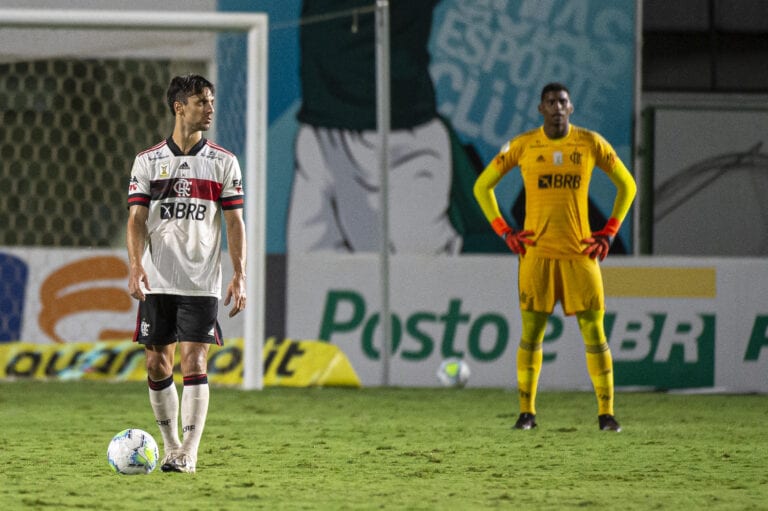 Rodrigo Caio vira desfalque no Flamengo diante do Athletico-PR