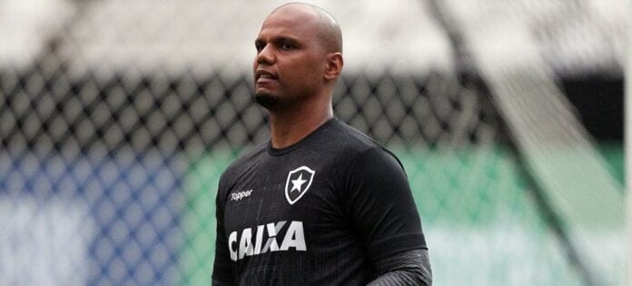 Ídolo do Botafogo, Jefferson faz alerta e cobra mudanças no clube