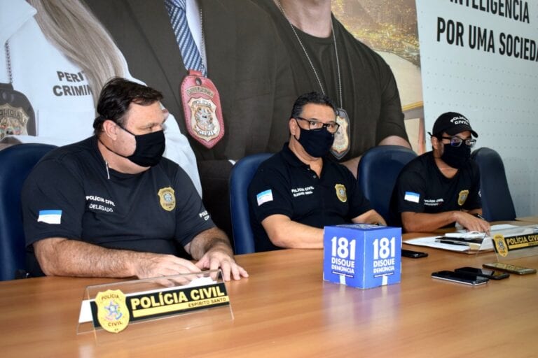 DHPP de Vitória prende suspeito de tráfico de drogas no Morro do Romão