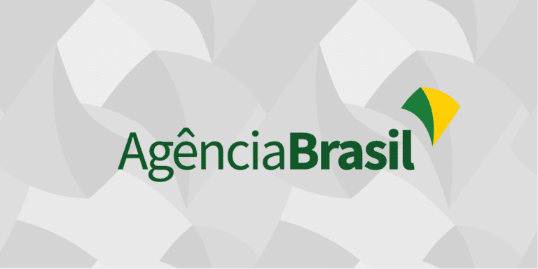 Governo assina ordens de serviço para retomada de obras no Ceará