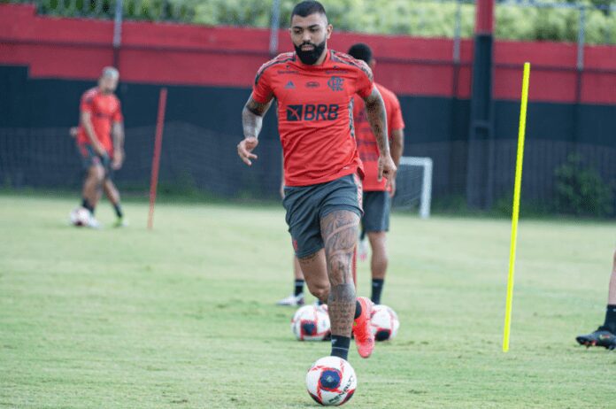Flamengo finaliza preparação para clássico com Botafogo