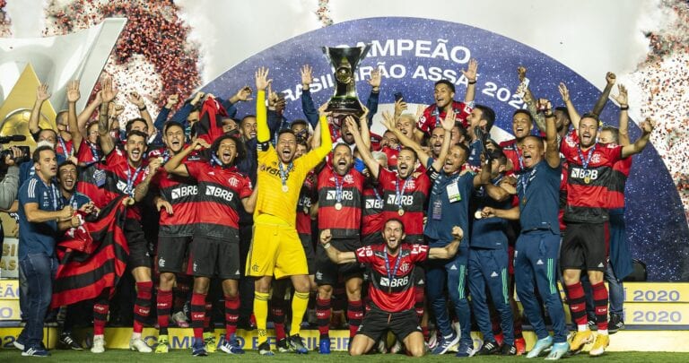 Flamengo usará camisa em homenagem ao título brasileiro contra o Macaé