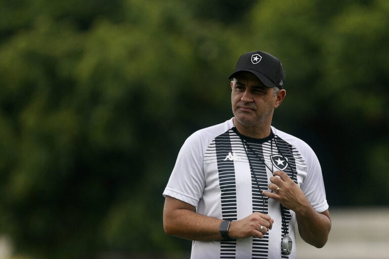 Chamusca posta mensagem positiva antes de estreia pelo Botafogo