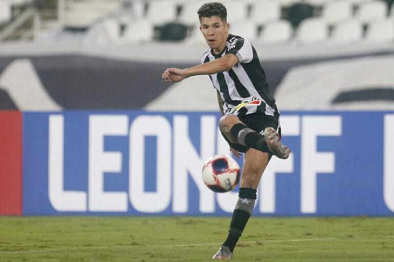 De saída do Botafogo, Bruno Nazário não deve enfrentar o Moto Clube