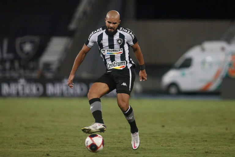 Depois de Benevenuto, Zé Welison também deve deixar o Botafogo