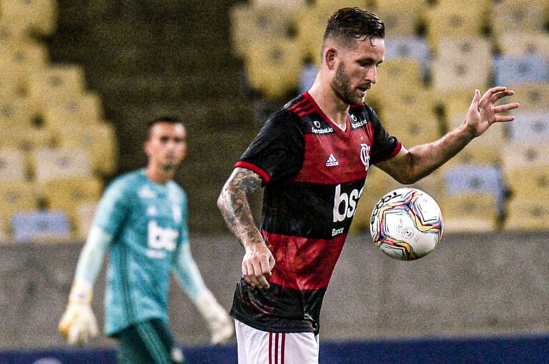 Portal turco afirma que zagueiro pediu para deixar o Flamengo