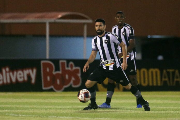 Botafogo tem dois objetivos no duelo com a Portuguesa-RJ