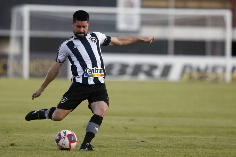 Ricardinho avalia empate do Botafogo com a Portuguesa