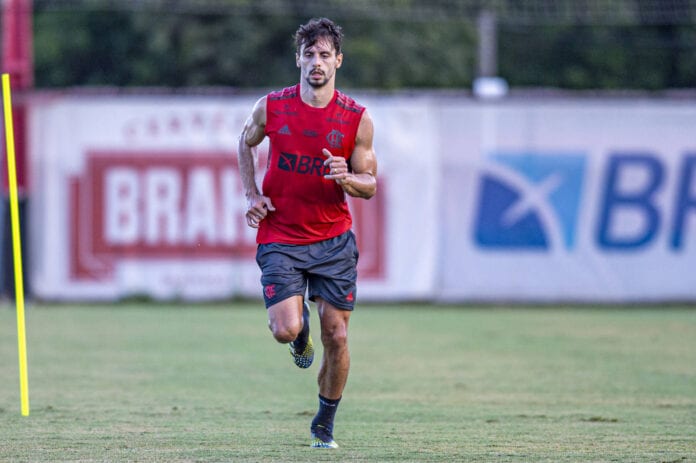 Rodrigo Caio pode ser novidade no Flamengo na segunda-feira, contra o Madureira