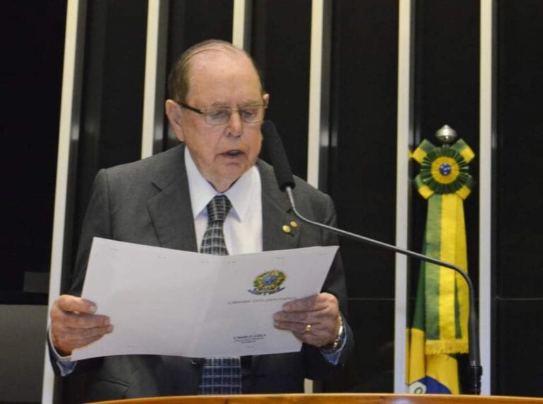 Prefeitura de Cachoeiro decreta luto de três dias por falecimento de Camilo Cola