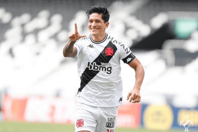 Cano elogia partida do Vasco na vitória sobre o Botafogo