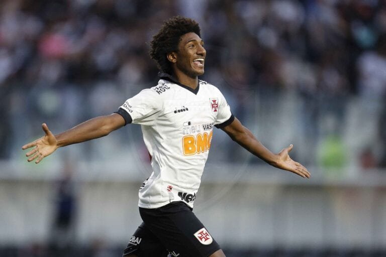 De saída para os EUA, Talles Magno diz que não iria para o Flamengo