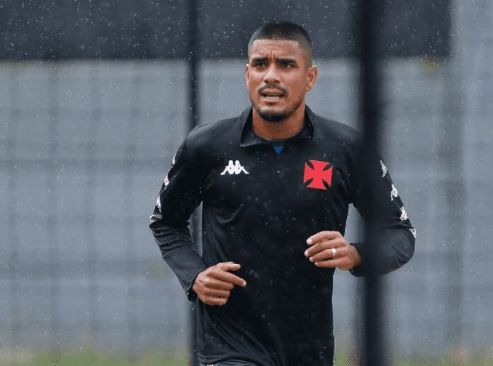Léo Matos dá recado após derrota do Vasco na estreia na Série B: “Precisa de mais intensidade”