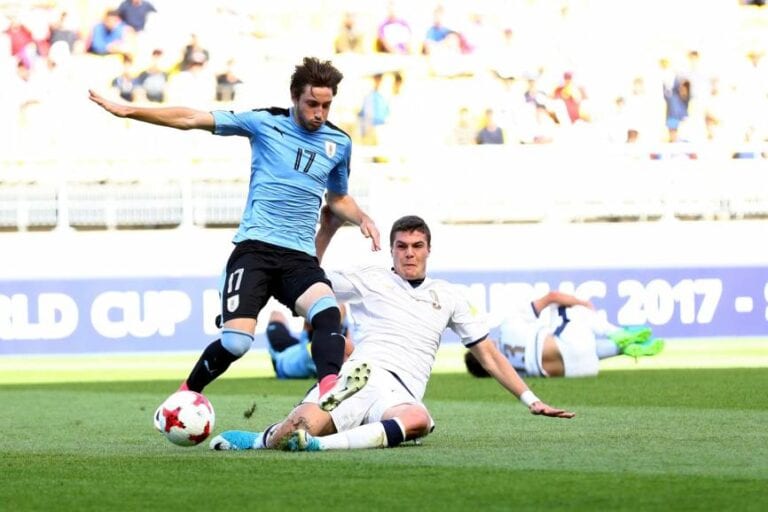 Viña é convocado pela seleção uruguaia; Arrascaeta também é lembrado
