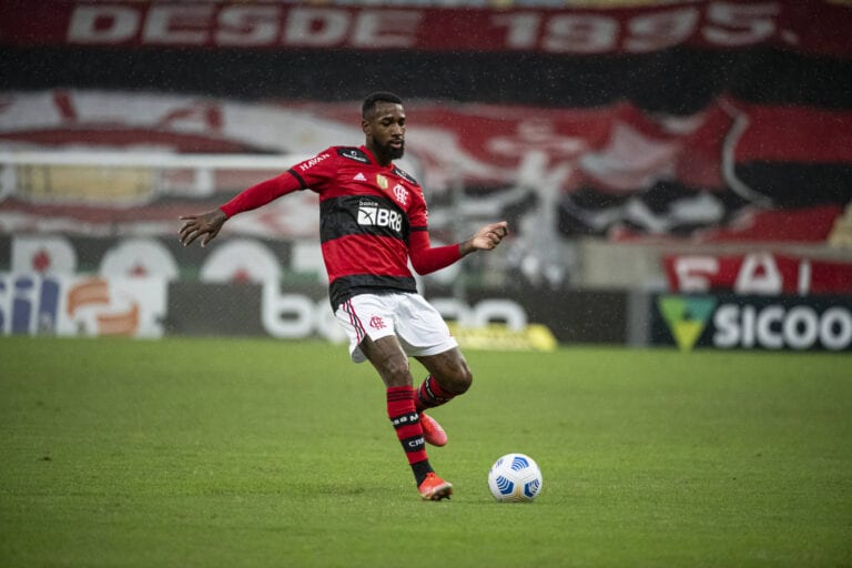 Flamengo quer segurar Gerson até a Copa América