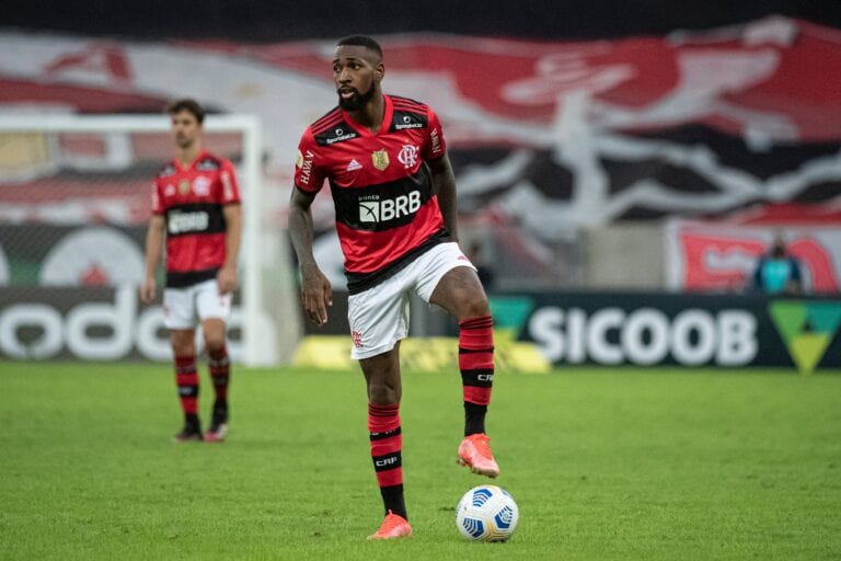 Flamengo se despede de Gerson contra o Fortaleza no Maracanã