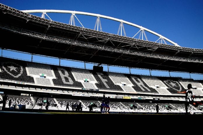Marcelo Chamusca faz mudanças no Botafogo para enfrentar Coritiba
