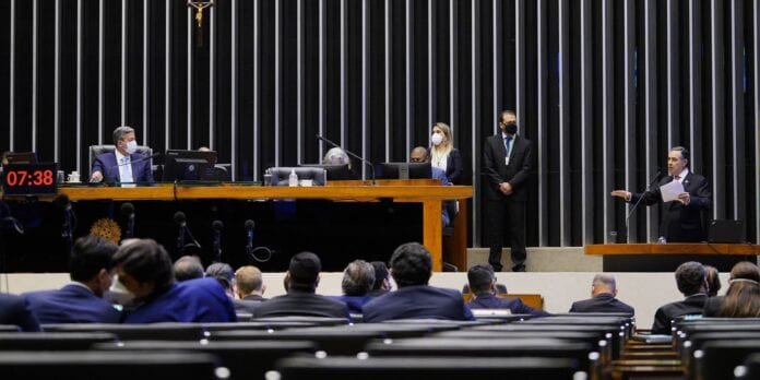 Voto impresso é “pior”, mas cumpriremos se Congresso aprovar